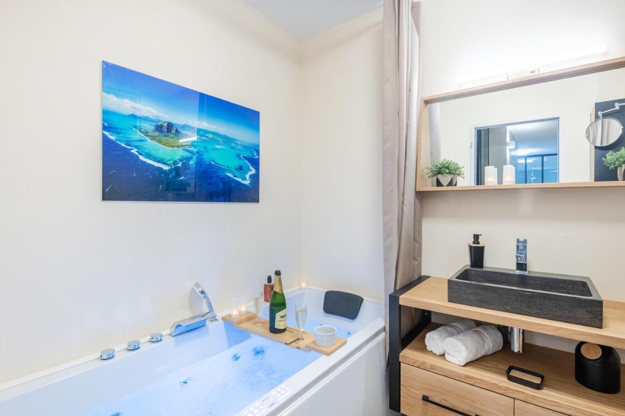 Bleuprovence & Spa Nîmes Eksteriør bilde